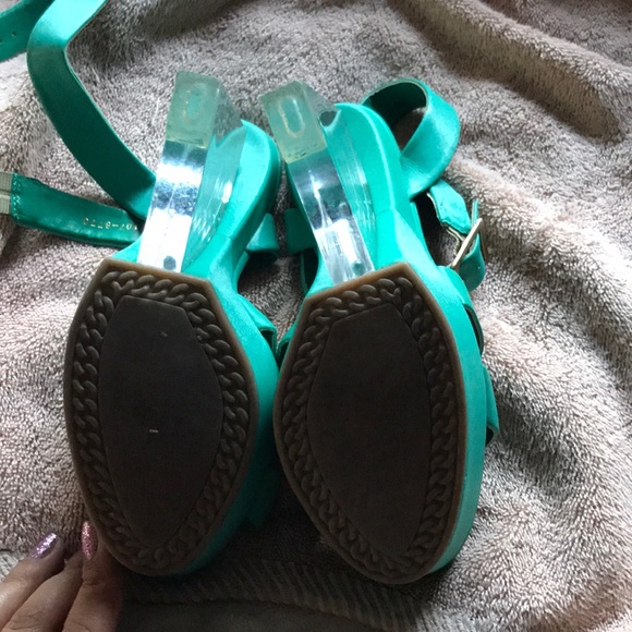 Wedges - Picture 4 of 7